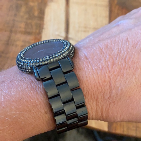 Marc Jacobs watch. - Picture 3 of 6